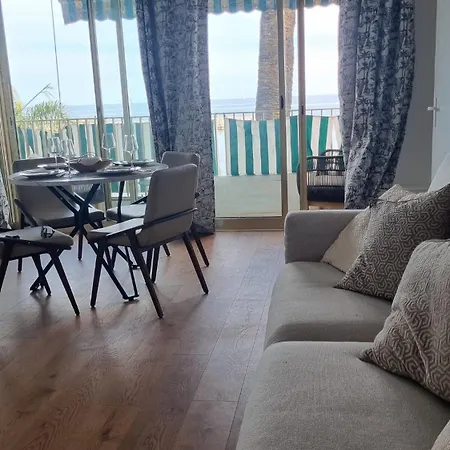 Appartement Sea View 1br, Steps To The