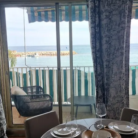 Appartement Sea View 1br, Steps To The