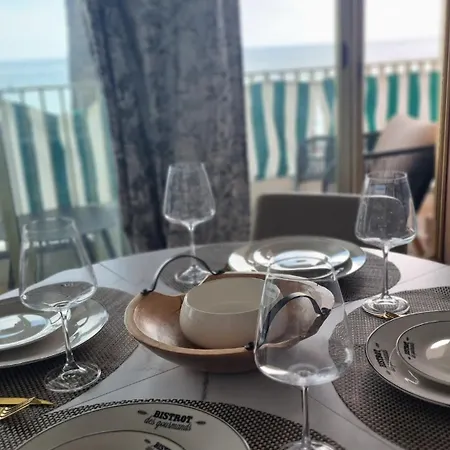 Appartamento Sea View 1br, Steps To The